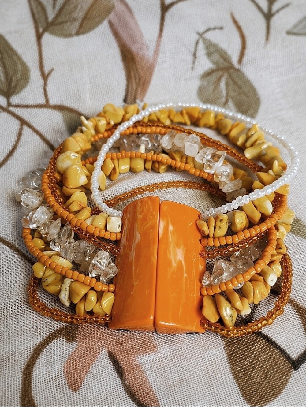 Marble Swirled Orange Lucite Tumbled Stone 8 Strand Magnet Vintage Bracelet EUC